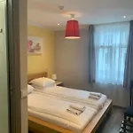 מלון Restaurant La Piazza