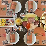 Restaurant La Piazza מלון