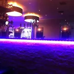מלון Restaurant La Piazza Valkenburg aan de Geul