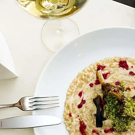 Hotel Restaurant La Piazza 3*