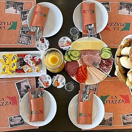 Restaurant La Piazza Hotel 3*