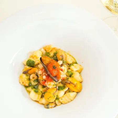 Restaurant La Piazza Hotel 3*