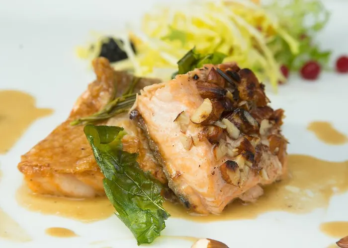 Restaurant La Piazza Готель 3*